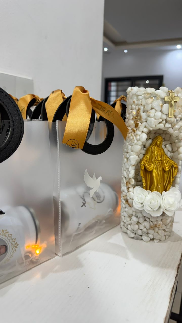 Pack Cadeau Religieux Prestige - Statuette Vierge Marie & Accessoires de Célébration